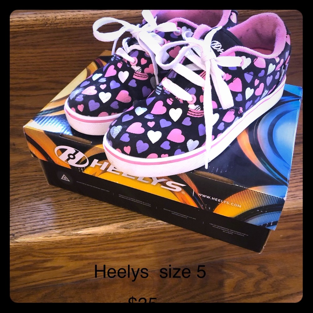 HEELYS